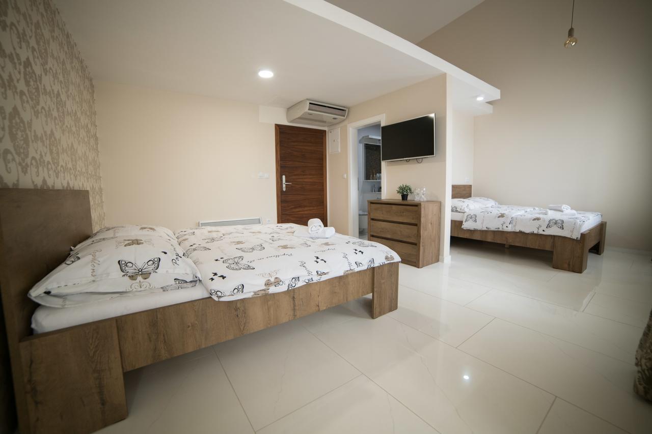 Hotel Urban Buzim Екстериор снимка