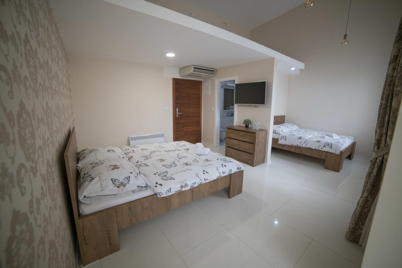 Hotel Urban Buzim Екстериор снимка