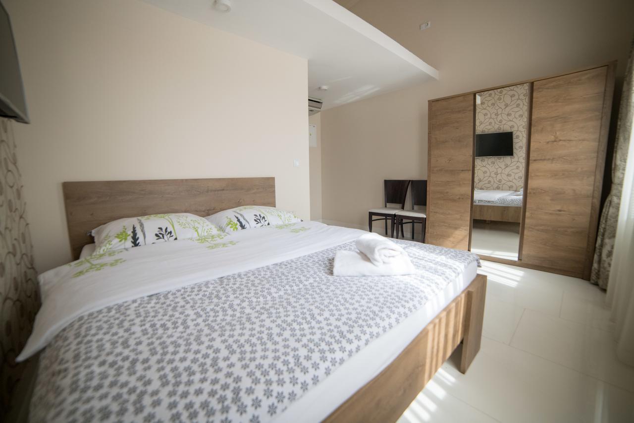 Hotel Urban Buzim Екстериор снимка