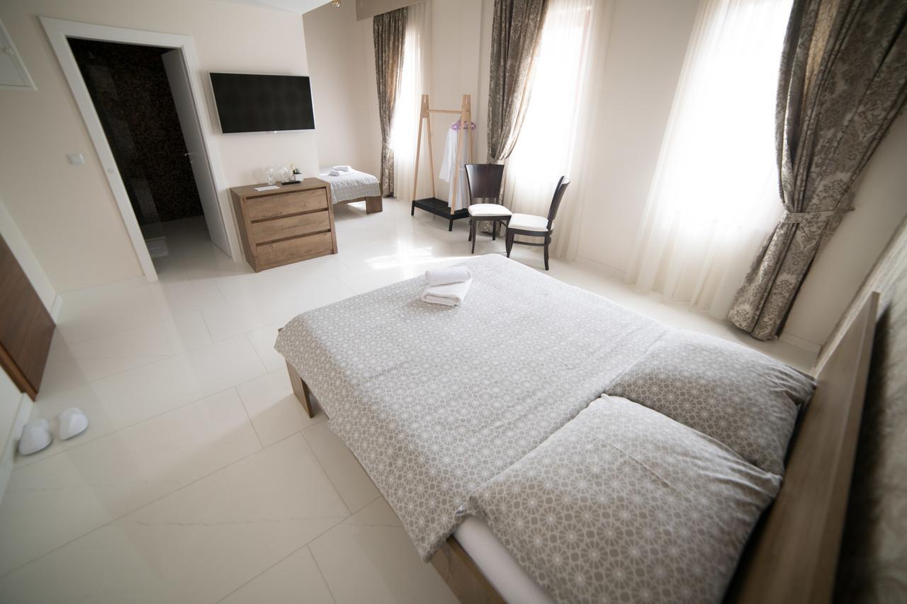 Hotel Urban Buzim Екстериор снимка