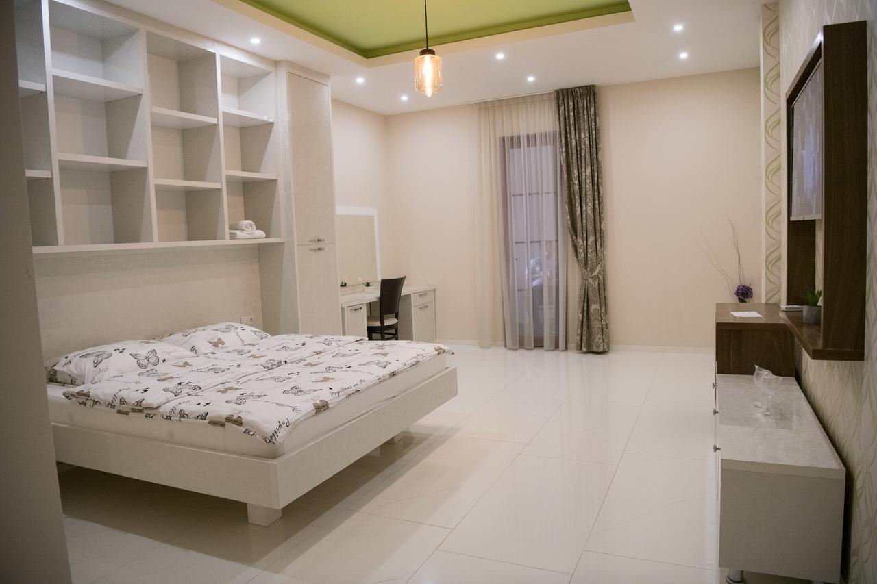 Hotel Urban Buzim Екстериор снимка